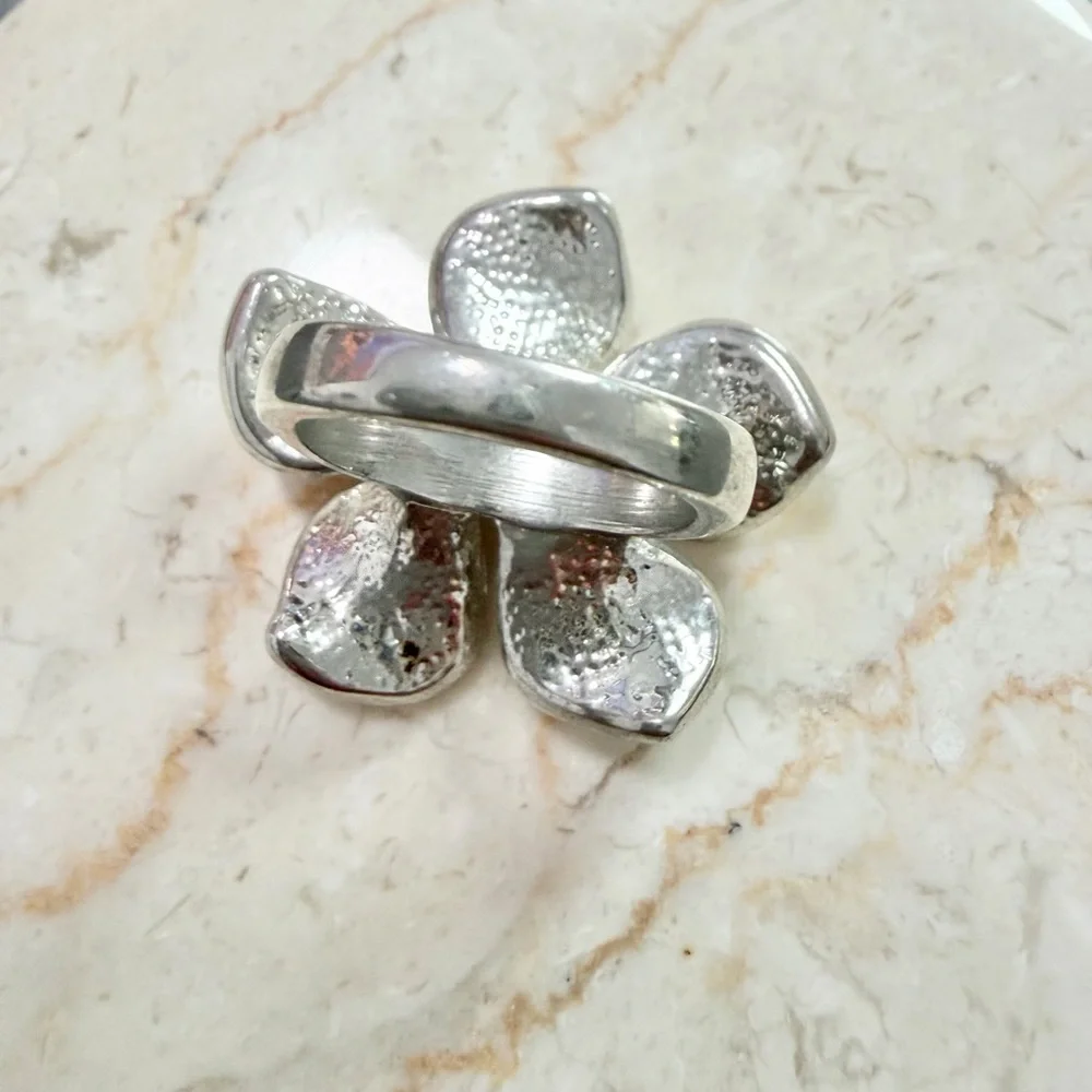 Vintage 1990’s Statement Silver Tone Flower Ring Pink/Clear Crystals Sz 6.5” - Picture 6 of 7